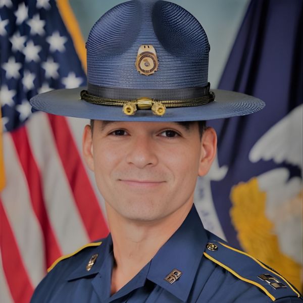 Official portrait of Captain Russell Graham