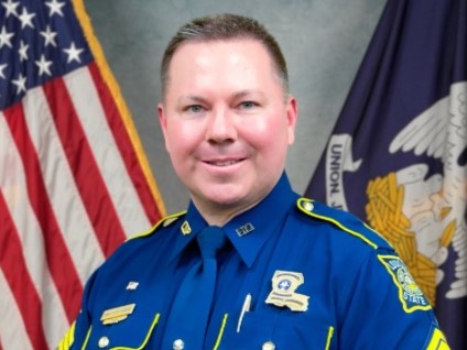 Official portrait of Sgt. Scott Moreau